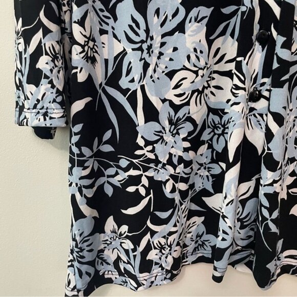 New Kim & Co Black Blue White Floral Brazil Knit Top Size XXL bin 4A - Picture 4 of 6